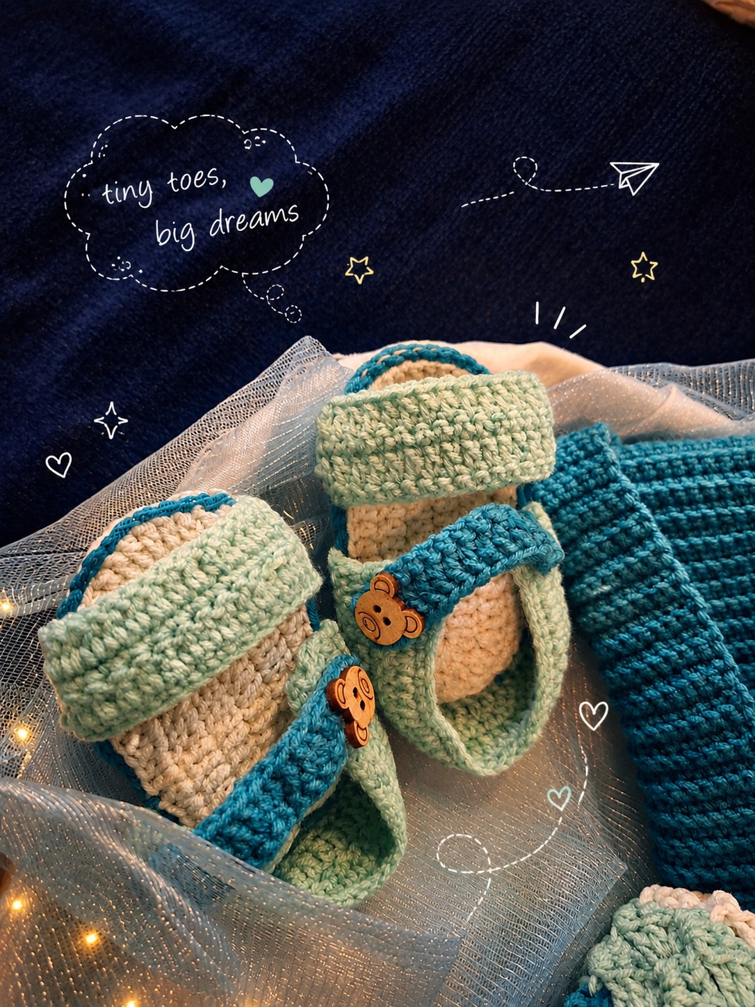 Baby set alternate view