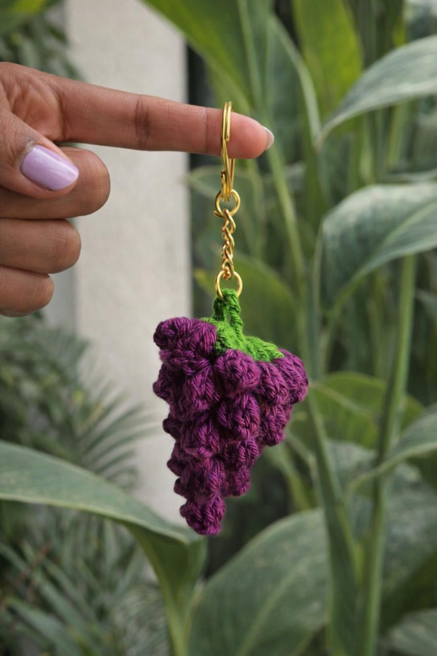 Purple grapes keychain
